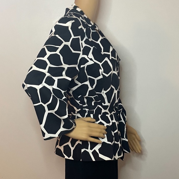 Vintage black white mod graphic belt sixties coat! - Picture 13 of 13